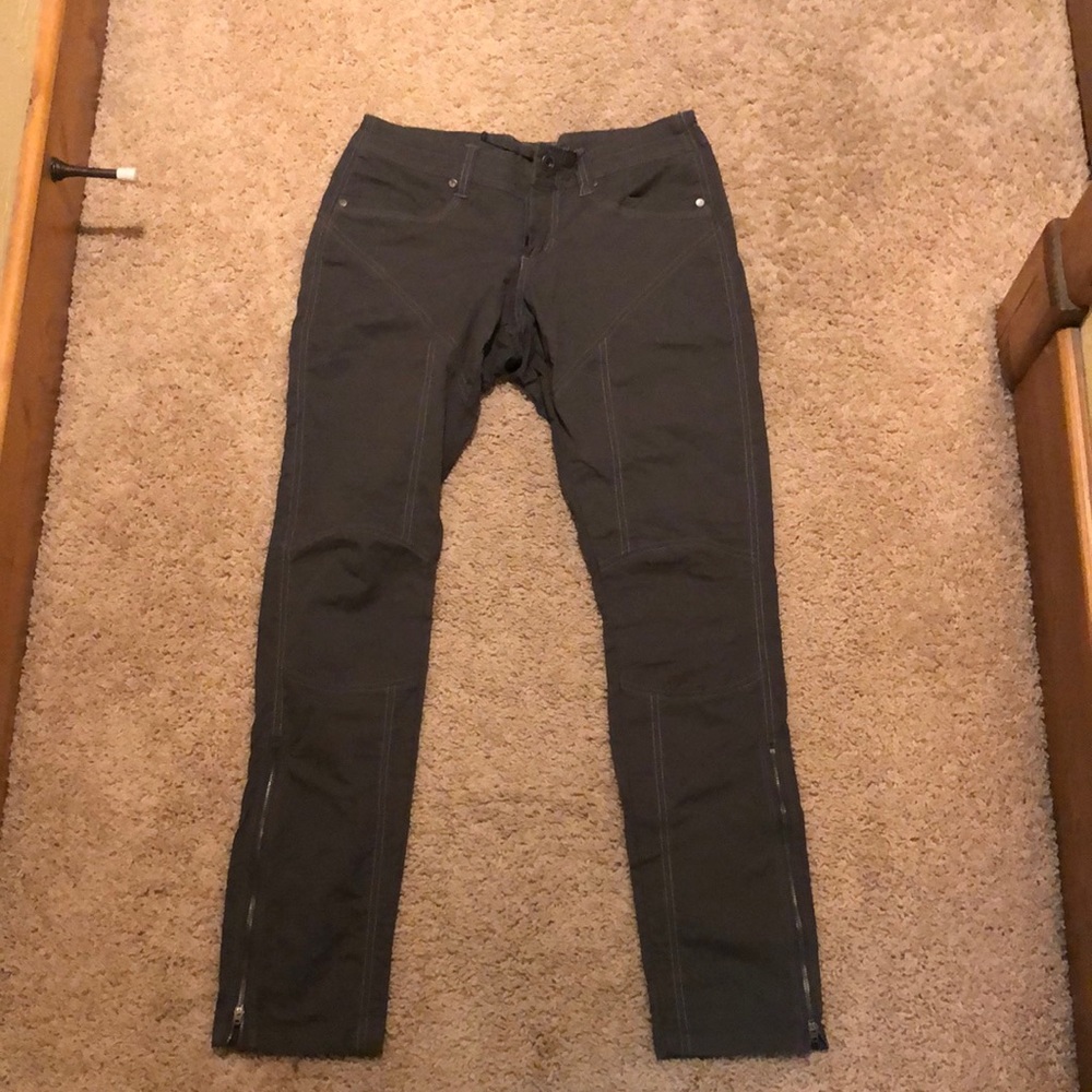 Kuhl womens hiking pants. Size 4 regular.